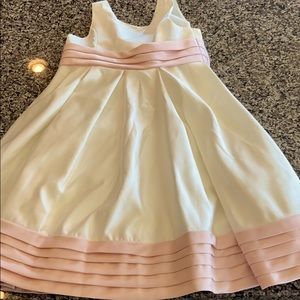 David’s Bridal Flower Girl dress sz 8 Ivory/Petal